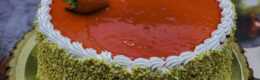 Vanila strawberry cake 140